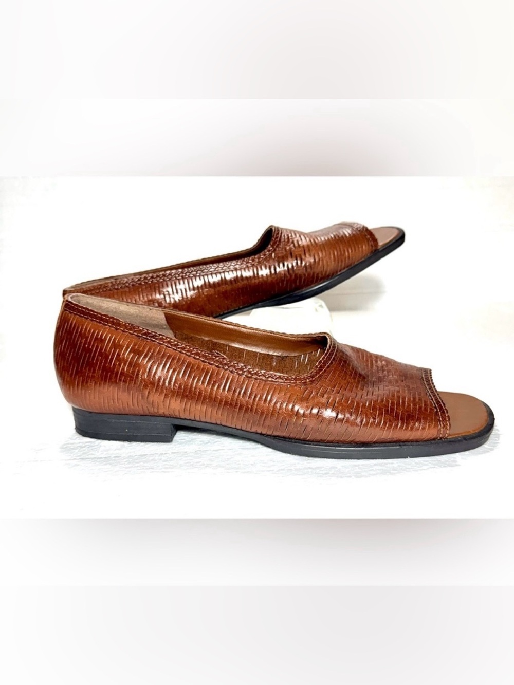 Leather Sandals Faded Glory Peep Toe Woven  Women's Brown Loafers